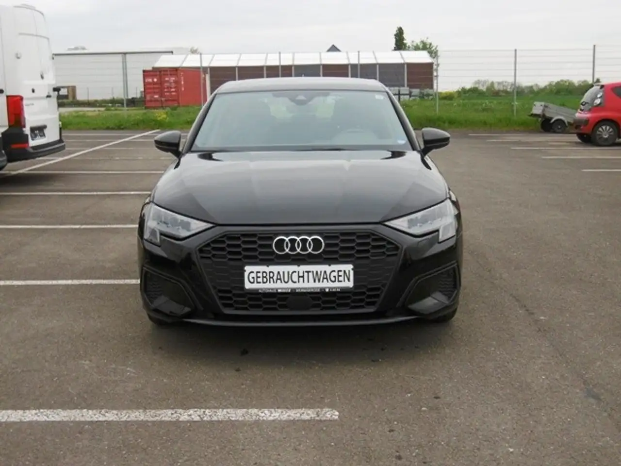 Audi A3 Sportback 35 1.5 TFSI basis Klima Navi — معرض صور السيارة 2