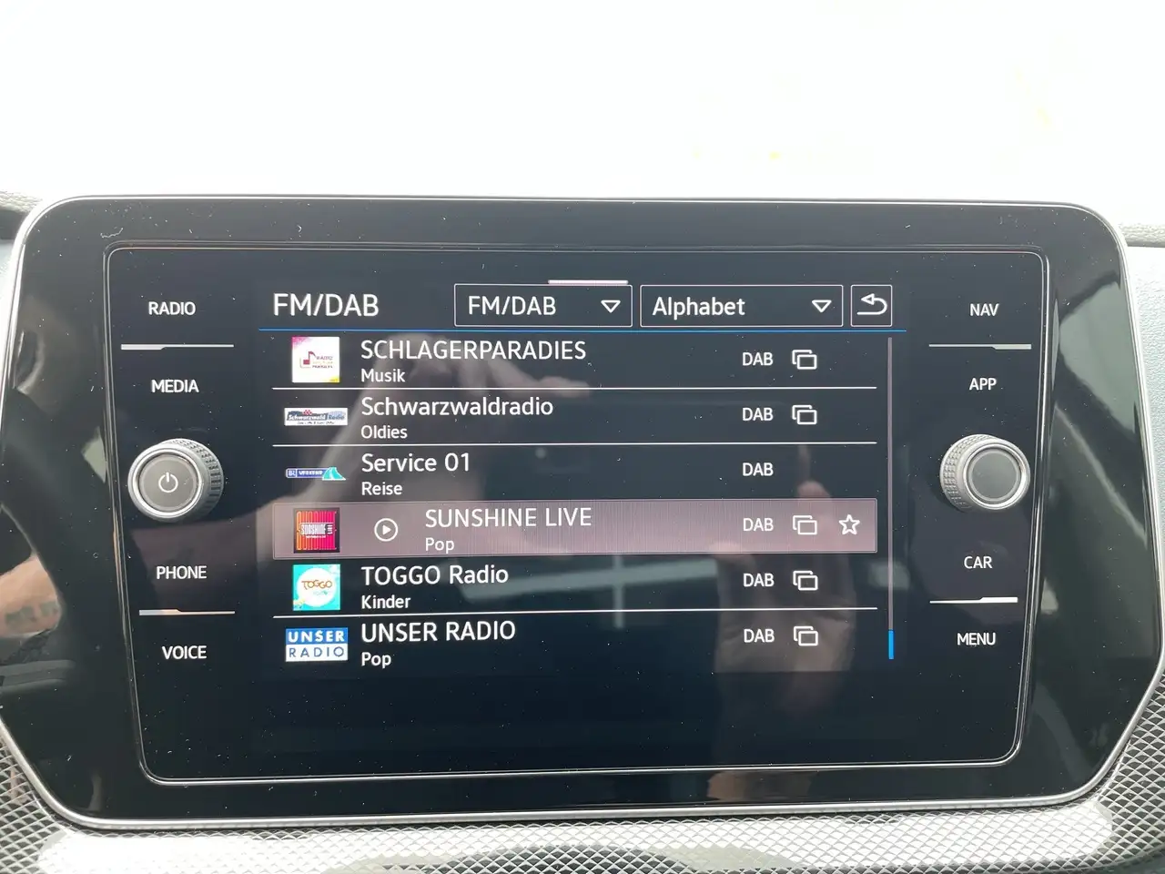 Volkswagen T-Cross Style 1.0 TSI DSG AHK+Klima+Navi+ACC — معرض صور السيارة 17
