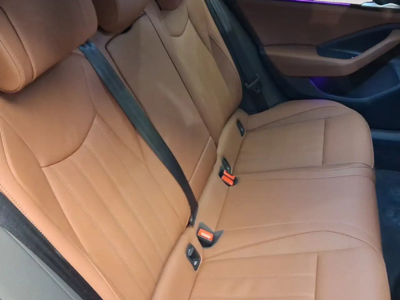 Skoda Superb FAMILIAR 1.5 TSI PHEV 110KW DSG L&K COMBI 150 5P — Galería del vehículo 6