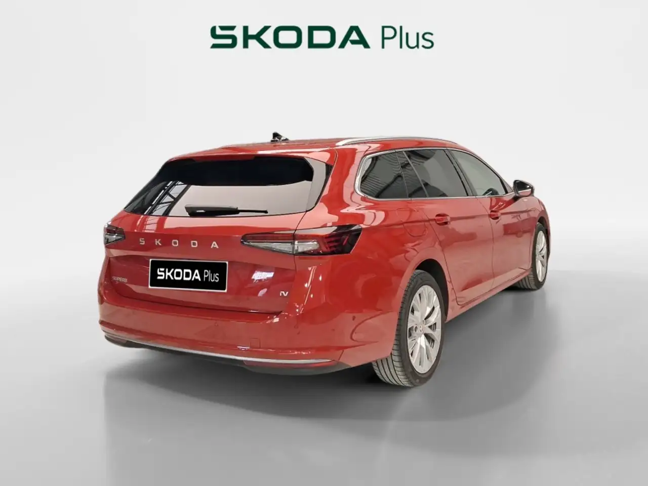 Skoda Superb FAMILIAR 1.5 TSI PHEV 110KW DSG L&K COMBI 150 5P — Galería del vehículo 14