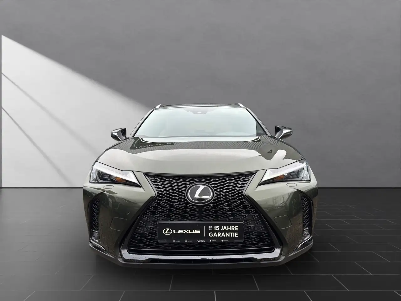 Lexus UX 250h 250h*FSPORT-D*1HD*ALLWR*CARPLAY* 15J-GARANTIE — معرض صور السيارة 7
