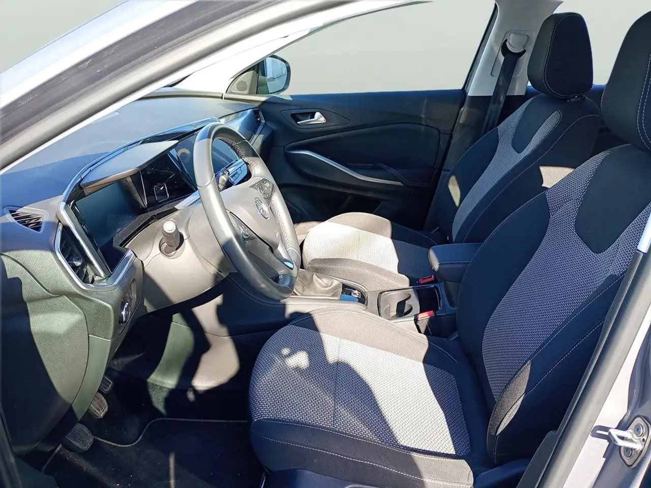Opel Grandland 1.2T S&S GS 130 — Galerie du véhicule 10