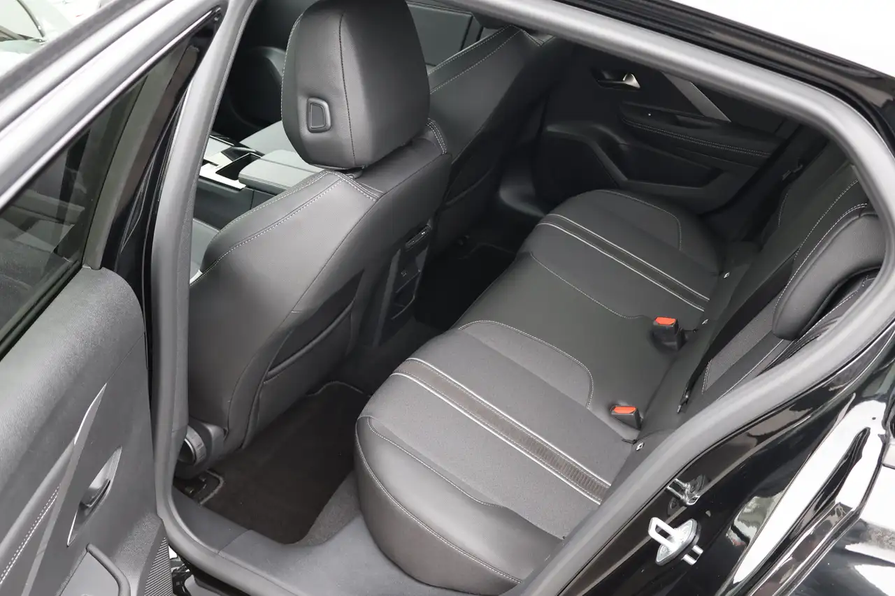 Opel Astra 5-T 1.2 Turbo AT8 GS+Matrix-LED+Navi — معرض صور السيارة 8