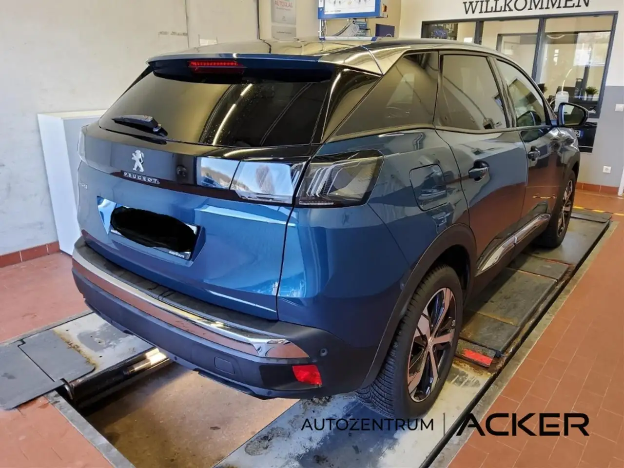 Peugeot 3008 Allure Pack PureTech 130 8AT. LED/Navi -50%* — معرض صور السيارة 11