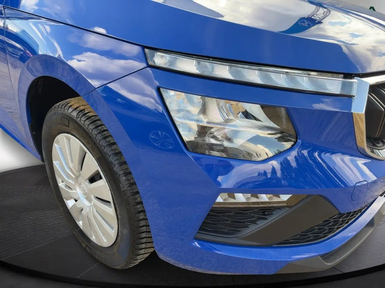 Skoda Kamiq 1.0 TSI Essence Klima Virt.Cockpit SmartLink PDC L — معرض صور السيارة 6