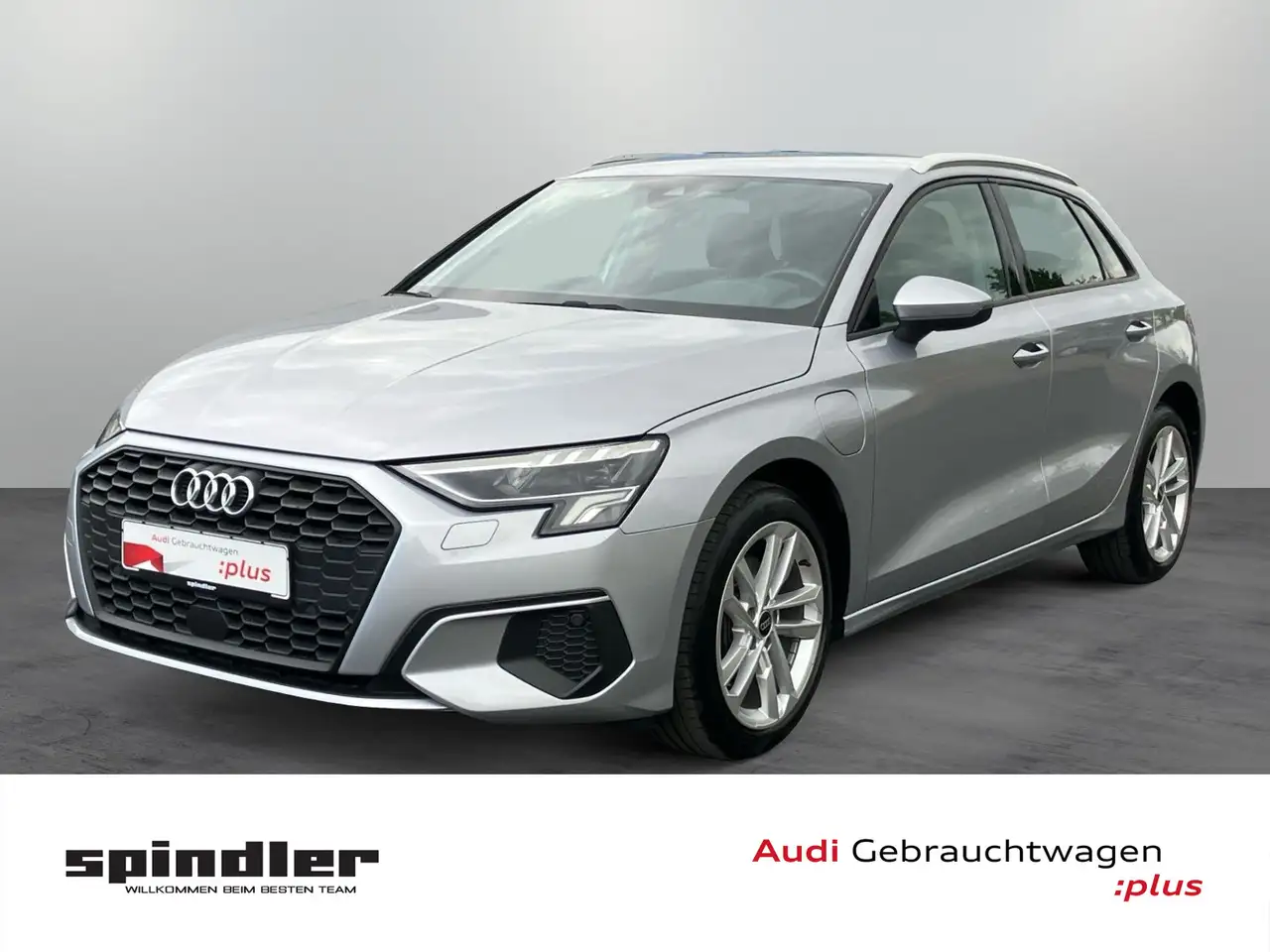Audi A3 40TFSIe S-tronic/ CarPlay, LED, ACC — Kitzingen