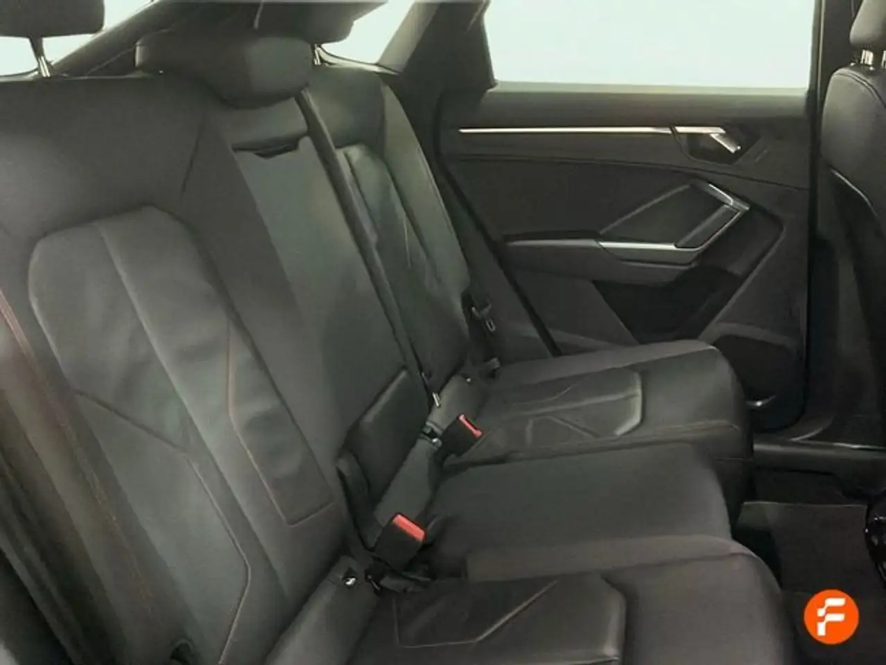 Audi Q3 40 TFSI Black line quattro S tronic — Galerie du véhicule 14