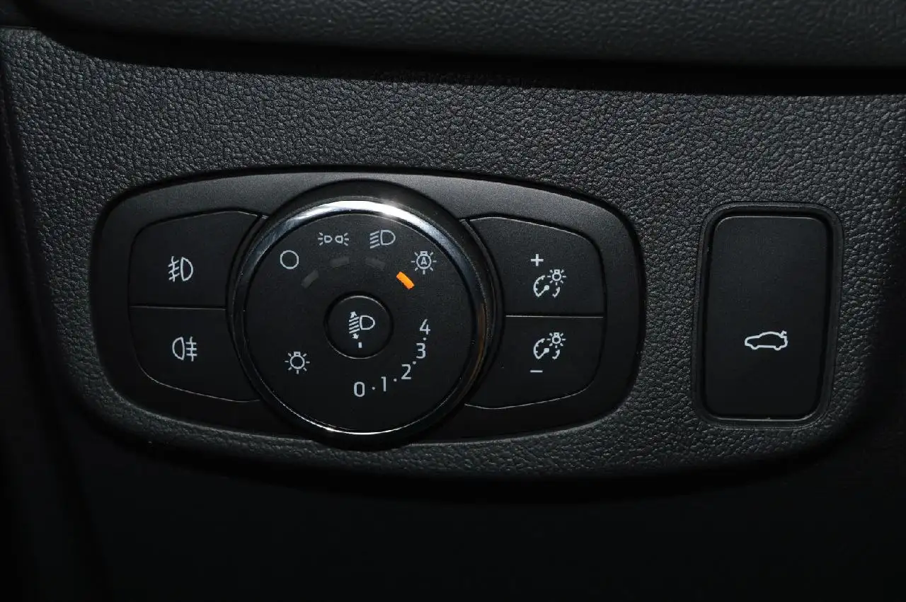 Ford Focus Titanium X — Vehicle gallery 14