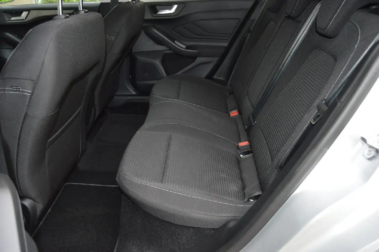 Ford Focus Titanium X — Vehicle gallery 8