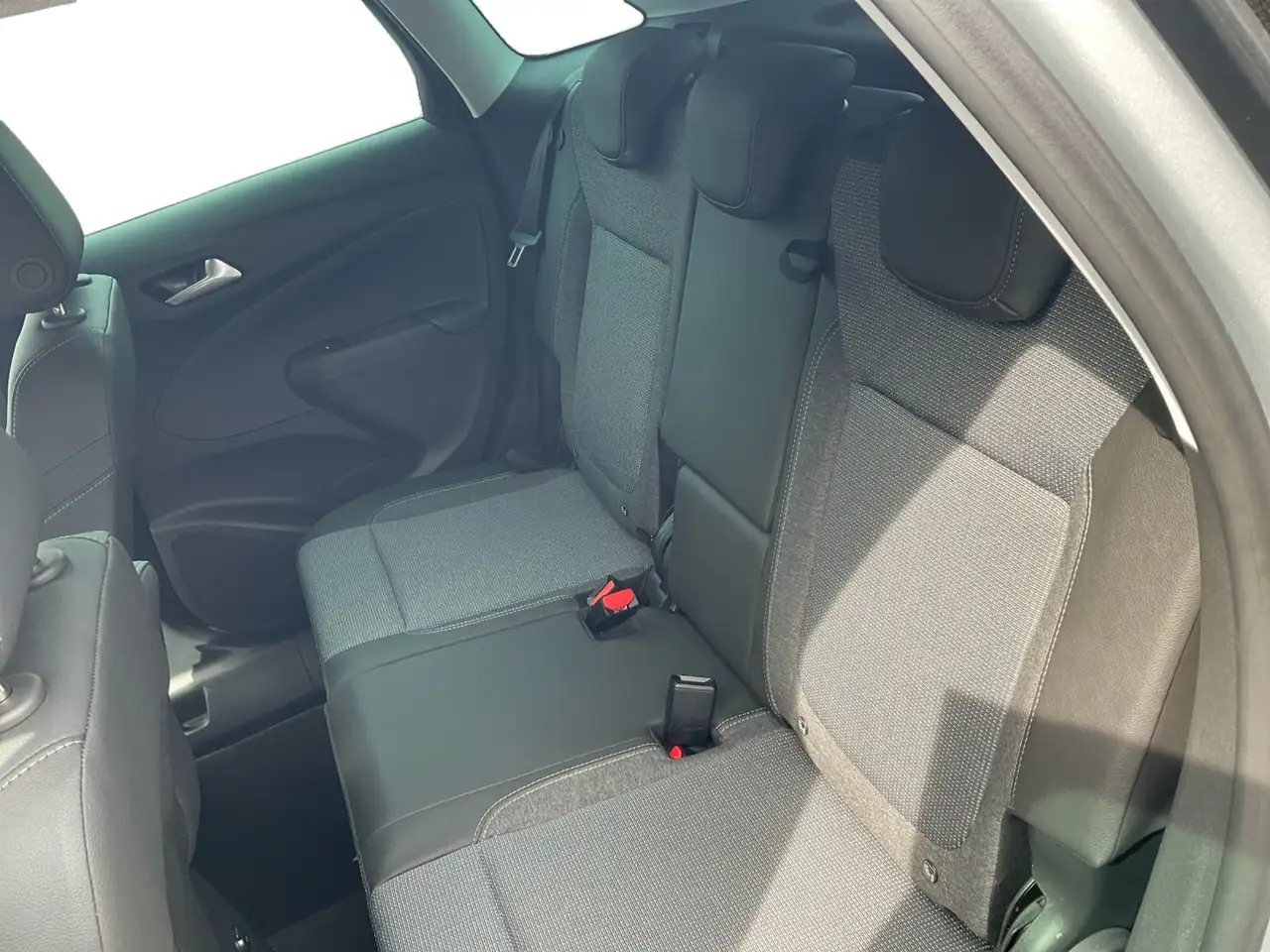 Opel Crossland 1.2 Elegance Klima Kamera AHK wenig KM — معرض صور السيارة 15