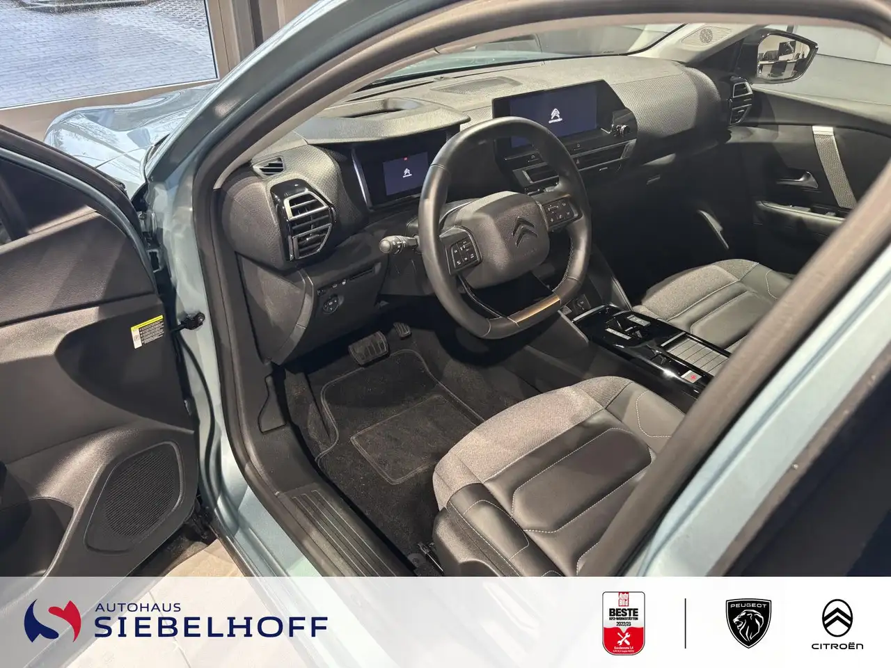 Citroen C4 MAX PureTech 130 EAT8 — Vehicle gallery 11