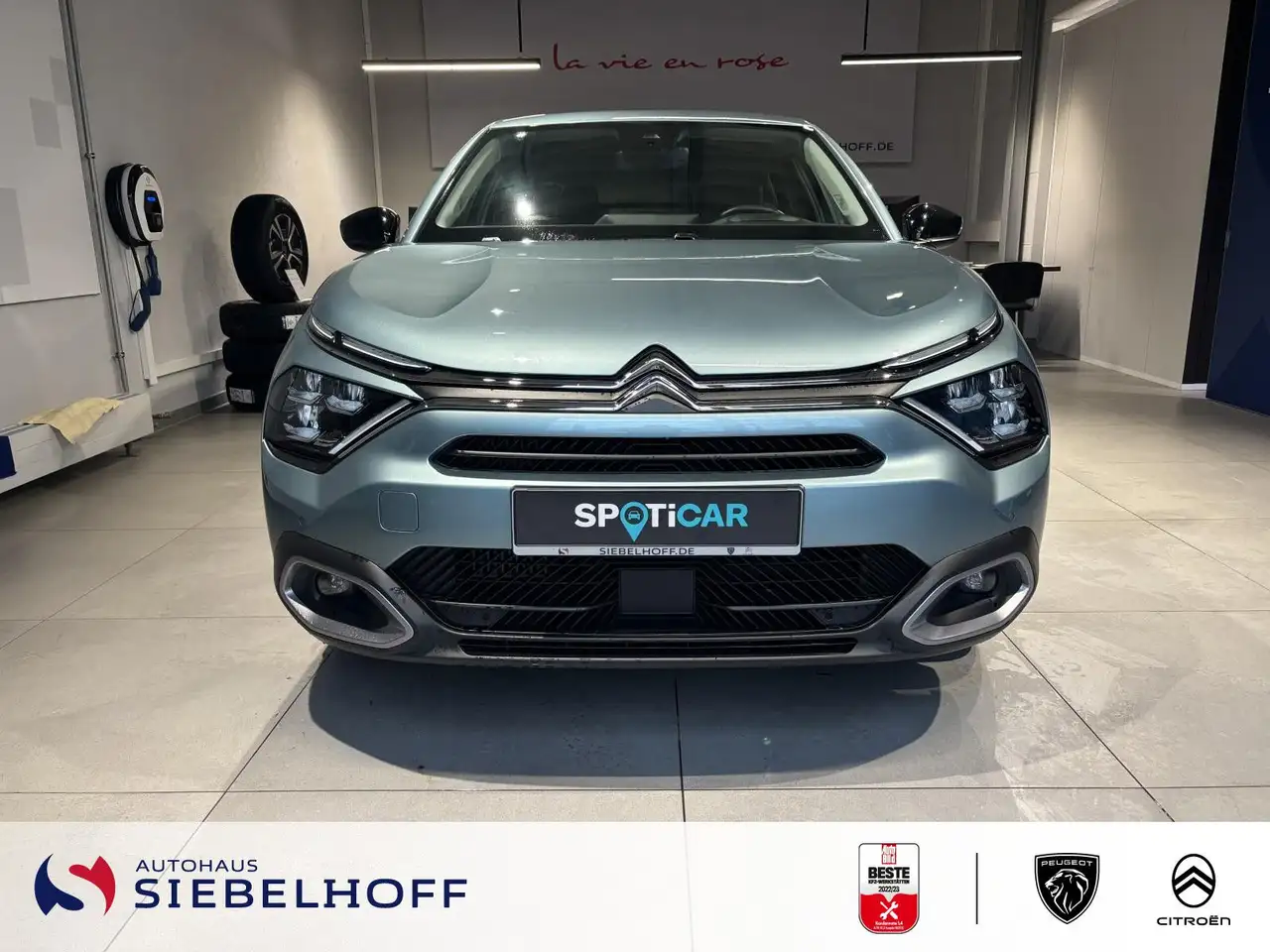 Citroen C4 MAX PureTech 130 EAT8 — Vehicle gallery 3