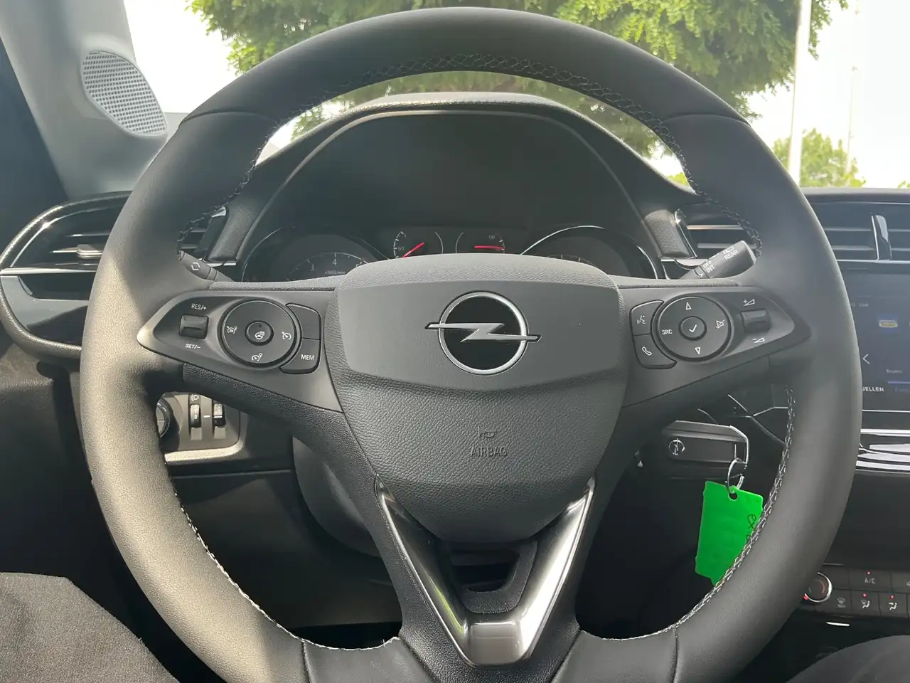 Opel Corsa F 1.2 Basis +AHK+Facelift+Sitzheizung — معرض صور السيارة 15
