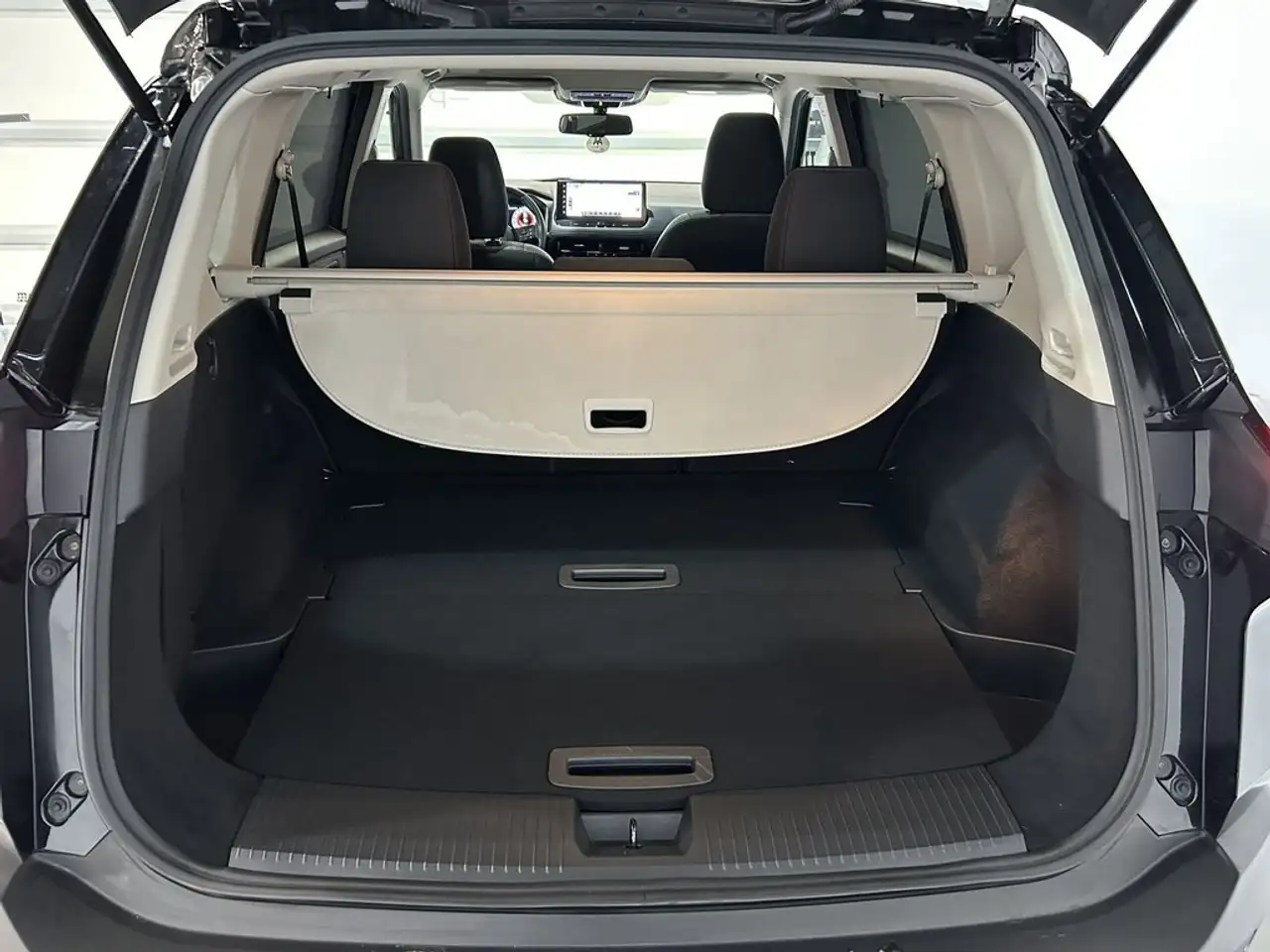 Nissan X-Trail 1.5 e-Power N-Connecta 4x2 5pl. 152kW — معرض صور السيارة 10