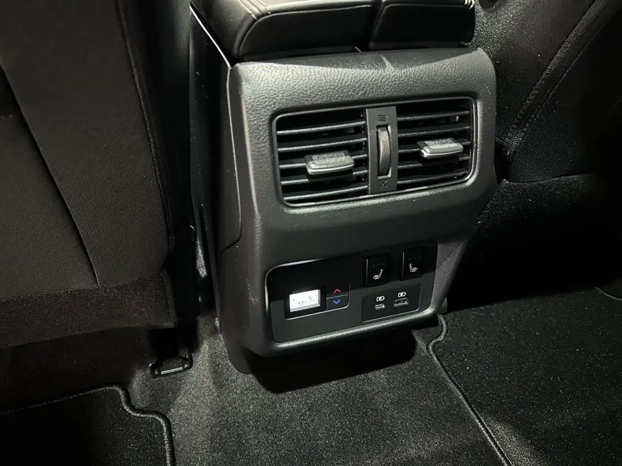 Nissan X-Trail 1.5 e-Power N-Connecta 4x2 5pl. 152kW — معرض صور السيارة 16