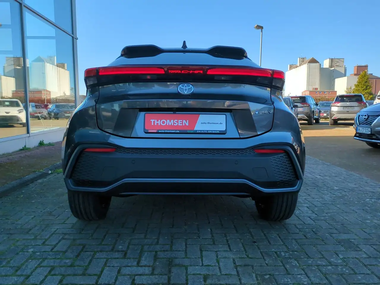 Toyota C-HR Plug-In Team D ACC+AUT+LED+Navi+Virtual+PDC — Vehicle gallery 31