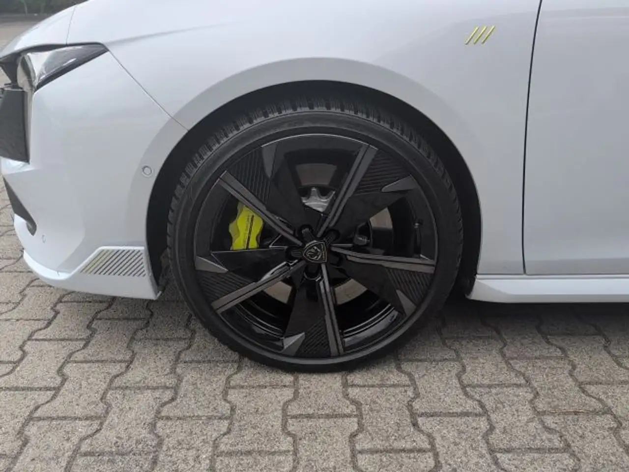 Peugeot 508 SW Plug-In Hybrid 360 e-EAT8 SPORT ENGINEERED — معرض صور السيارة 14