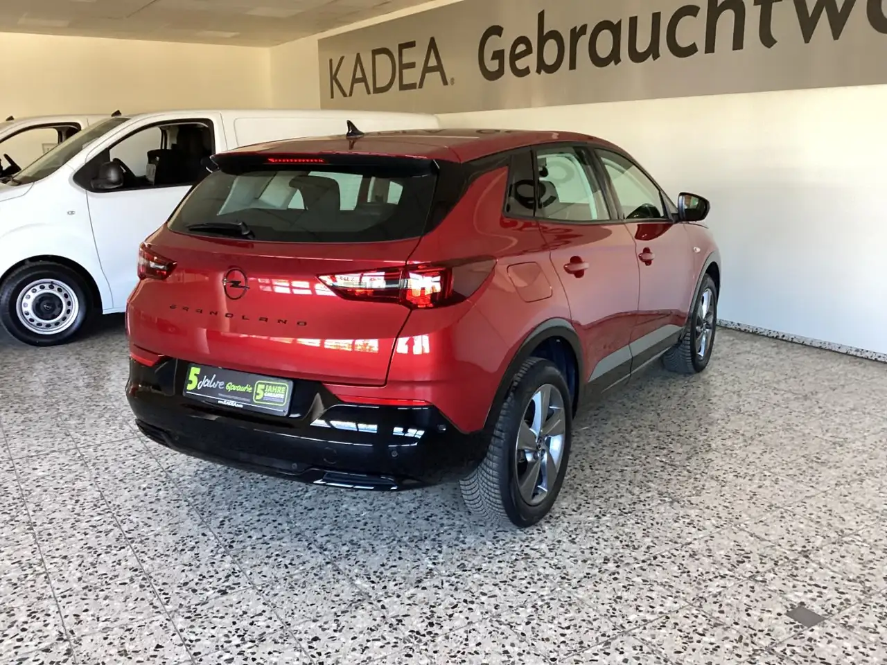 Opel Grandland 1.2 Turbo GS Line AHK+LED+Navi+SHZ+360 — معرض صور السيارة 4