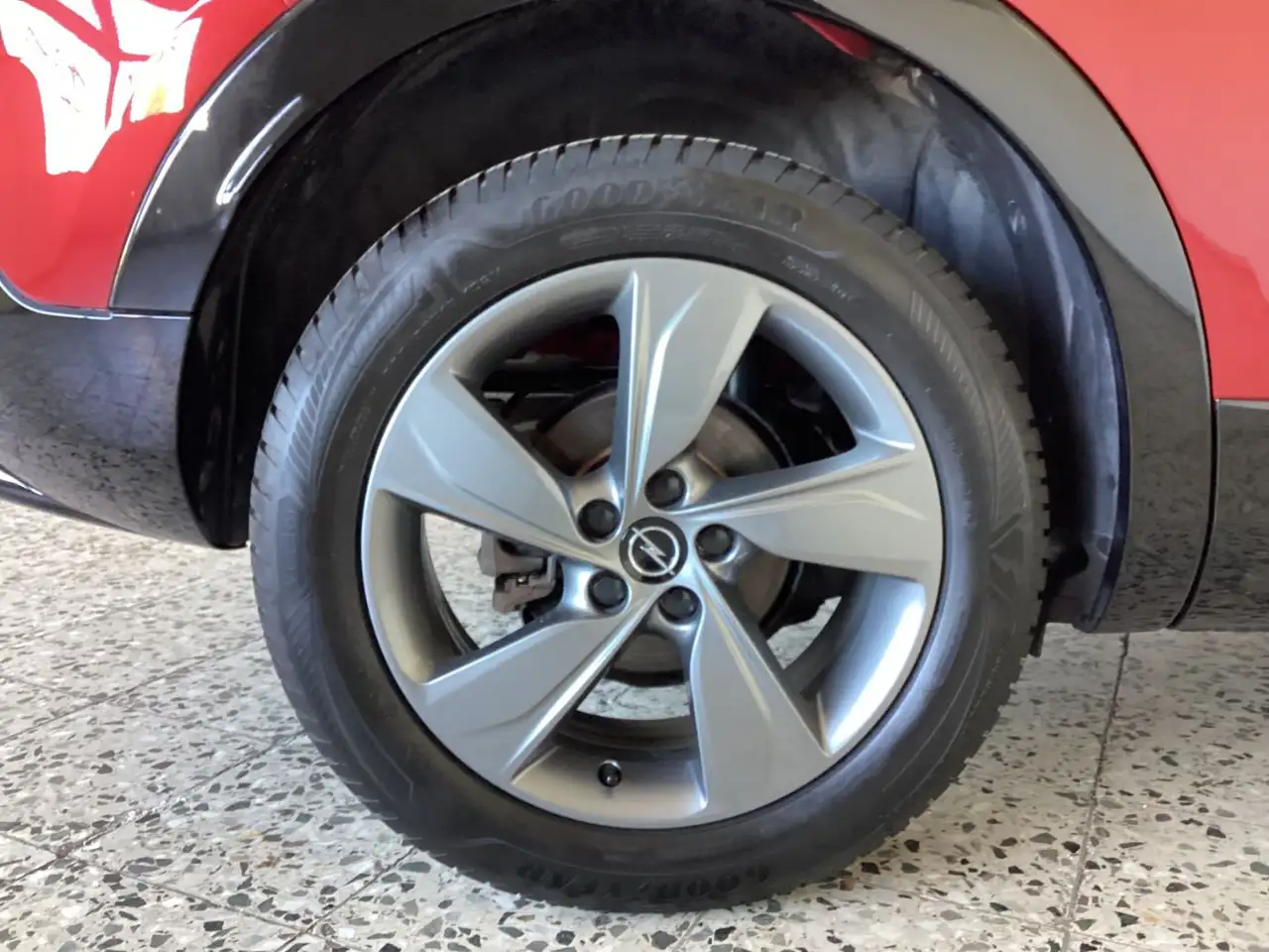 Opel Grandland 1.2 Turbo GS Line AHK+LED+Navi+SHZ+360 — معرض صور السيارة 5