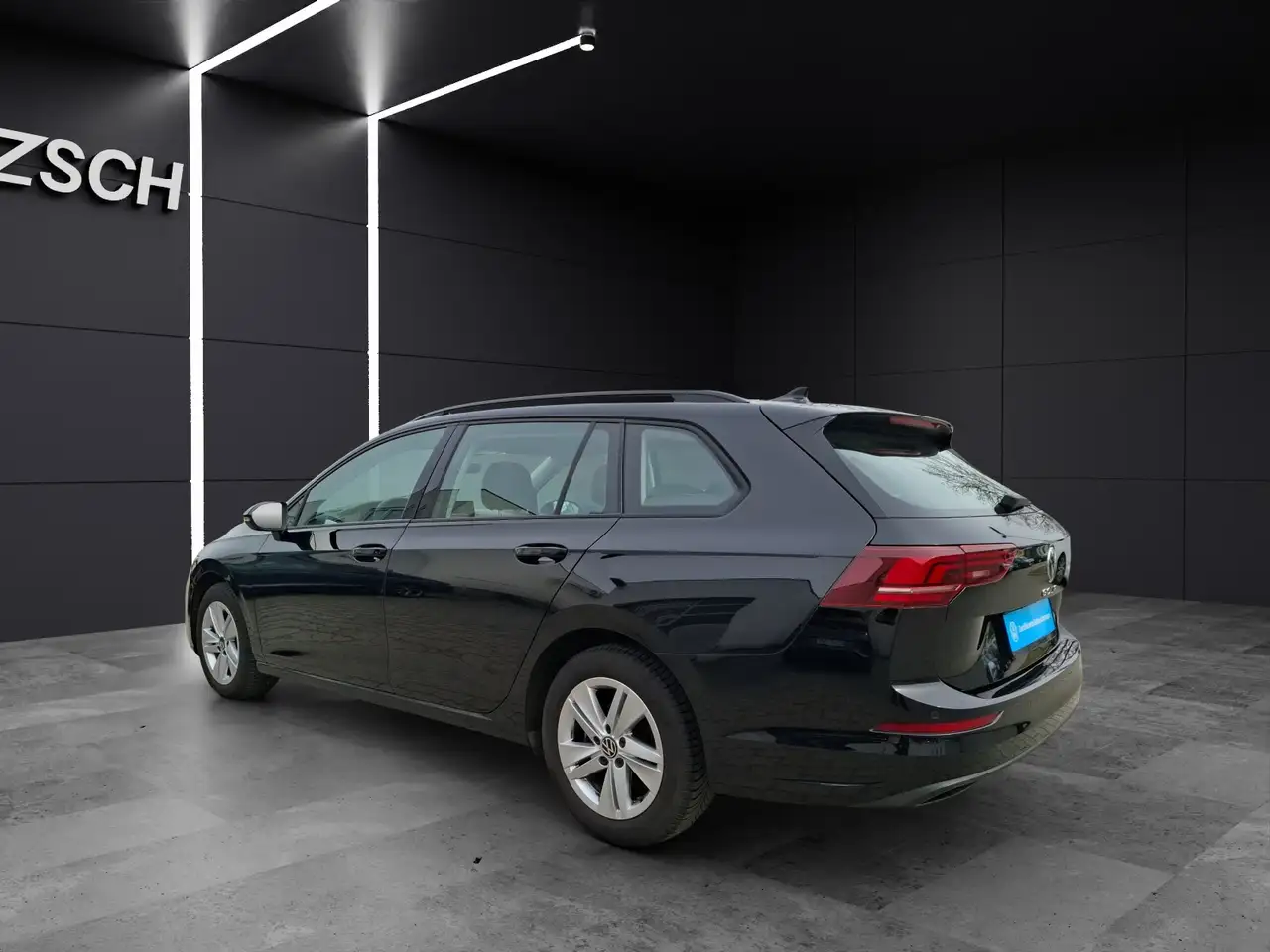 Volkswagen Golf VIII Variant TSI Life Standhzg LED Navi AID HUD... — معرض صور السيارة 3