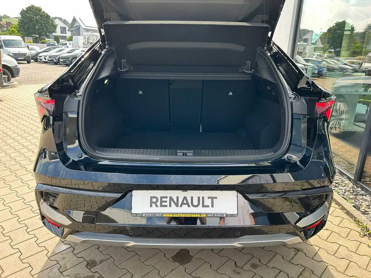 Renault Rafale E-Tech Techno FullHybr. 200 — معرض صور السيارة 7