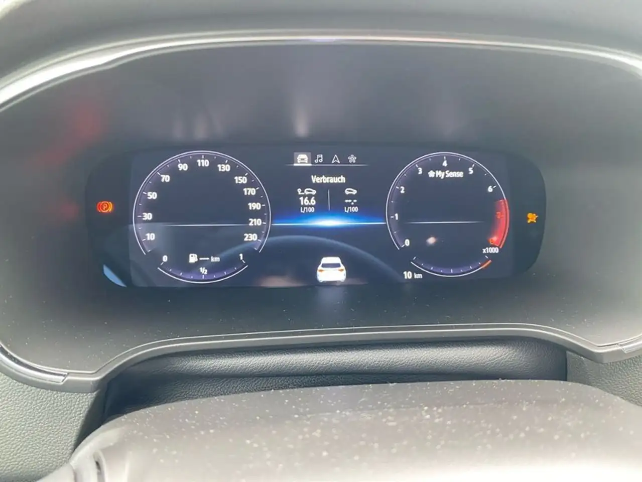 Renault Megane Grandtour TCe 140 GPF EDC TECHNO — Galerie du véhicule 11