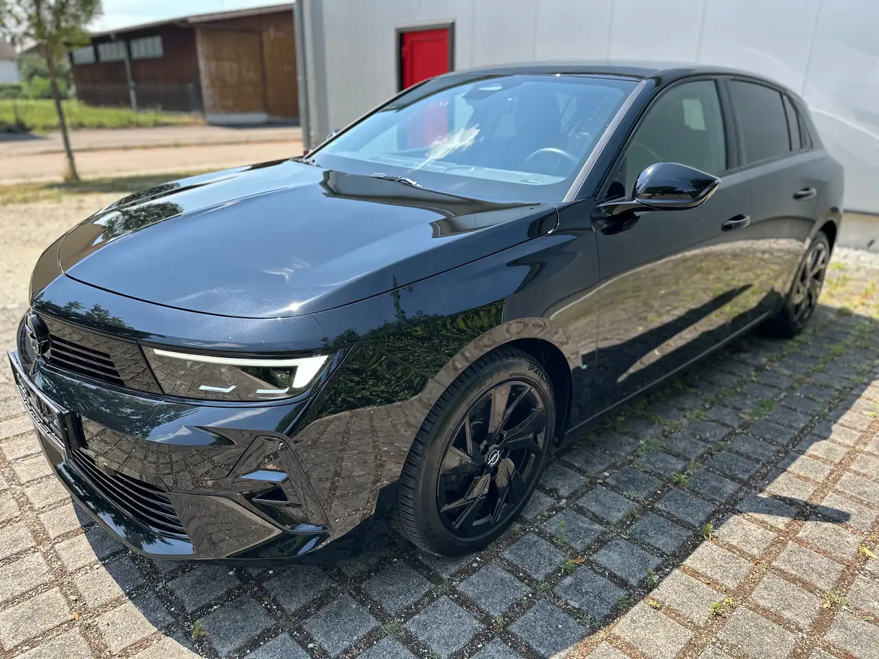 Opel Astra Astra 1.2 Turbo GS — Vehicle gallery 3