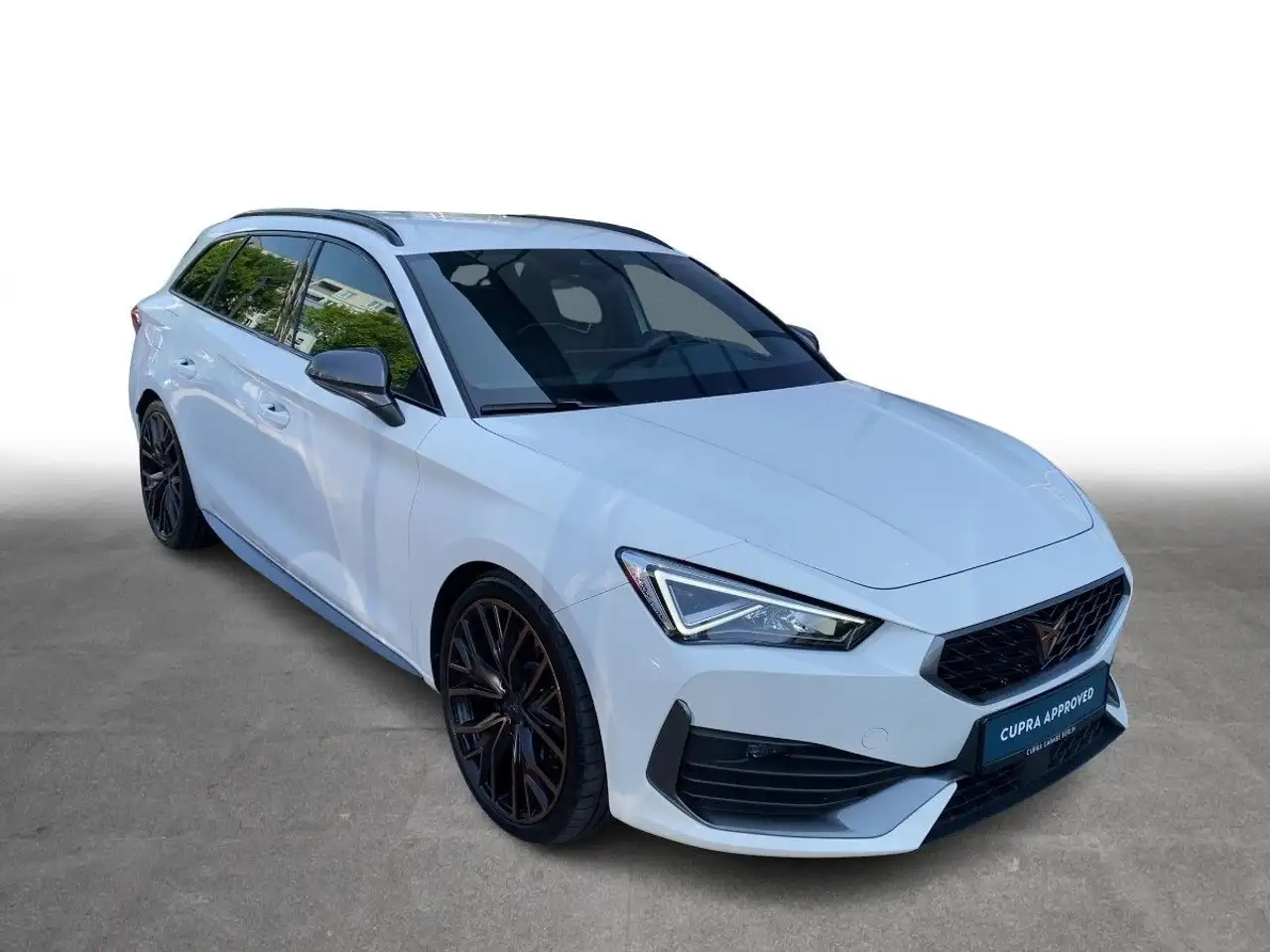 CUPRA Leon Sportstourer 2.0 TSI DSG VZ CUP Navi LED — Vehicle gallery 6