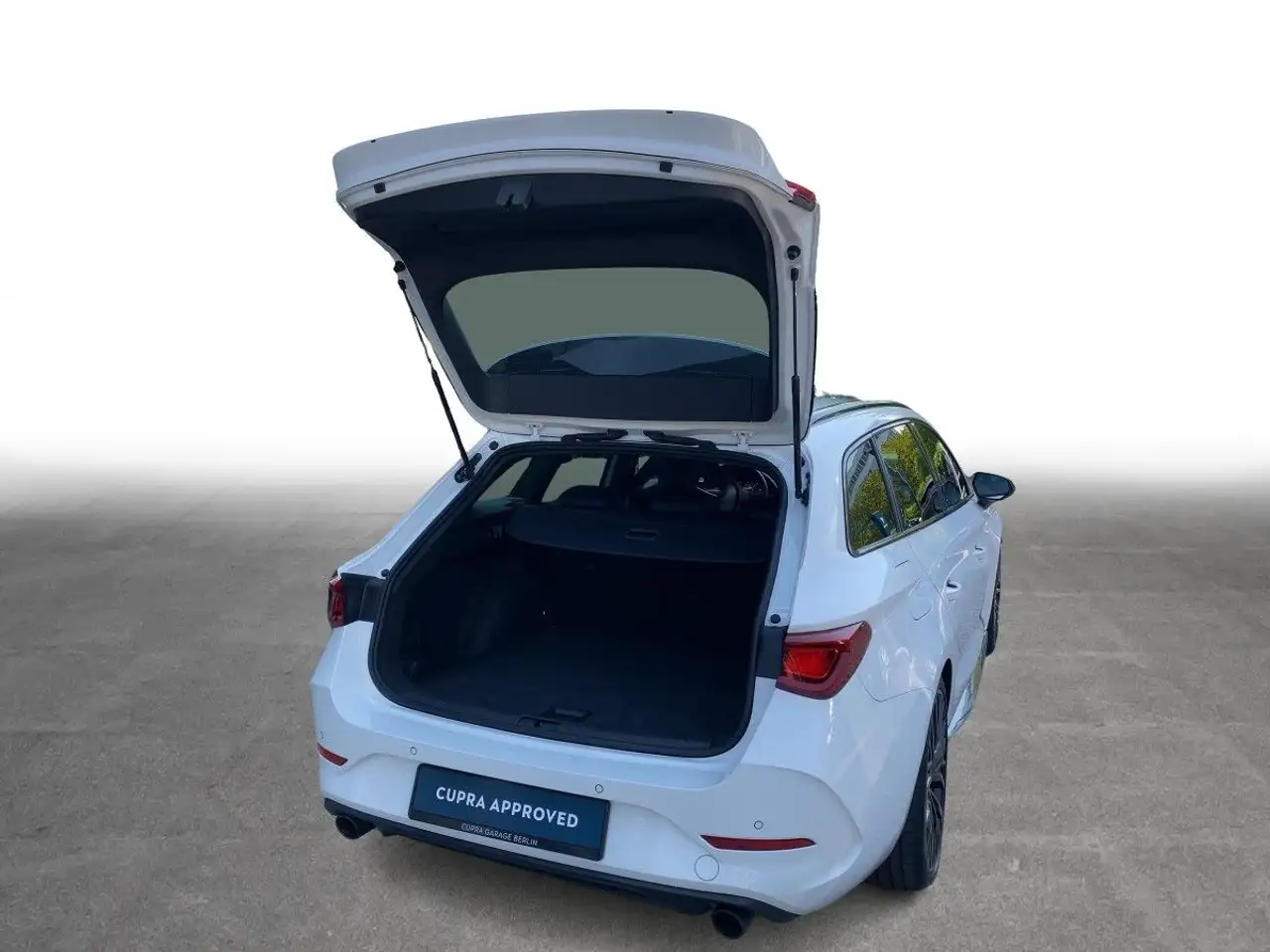 CUPRA Leon Sportstourer 2.0 TSI DSG VZ CUP Navi LED — Vehicle gallery 8