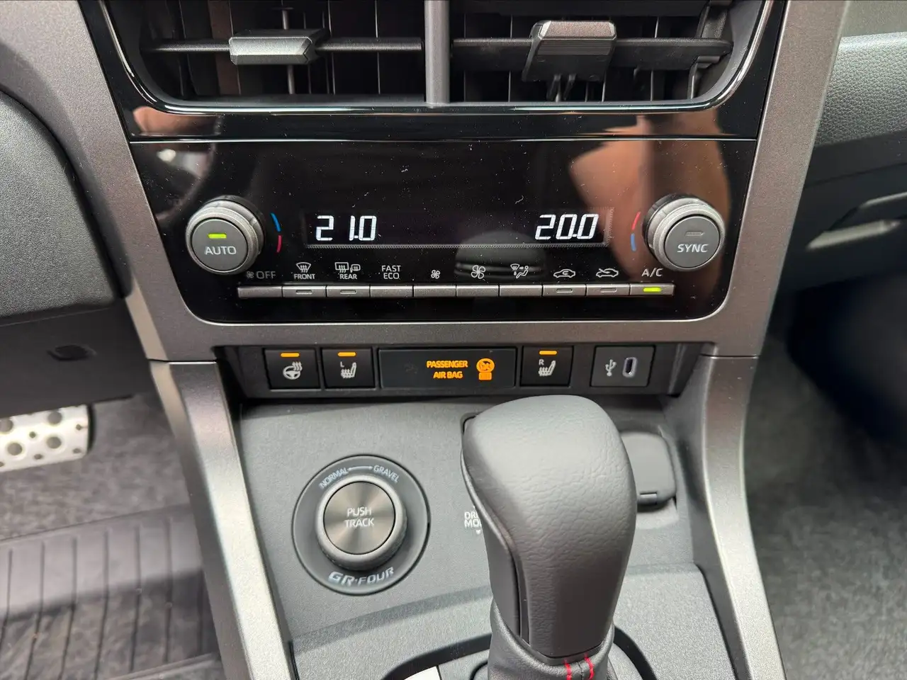 Toyota Yaris GR Yaris 1.6l Turbo 4x4 ATM.*Convenience-P,MOD25 — Galerie du véhicule 14