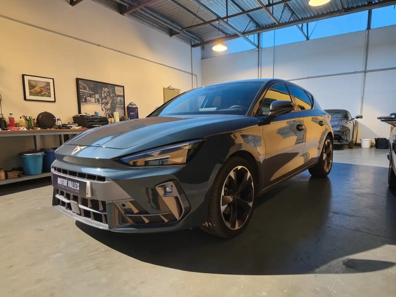 CUPRA Leon 1.5 eTSI 110 DSG — Galería del vehículo 13
