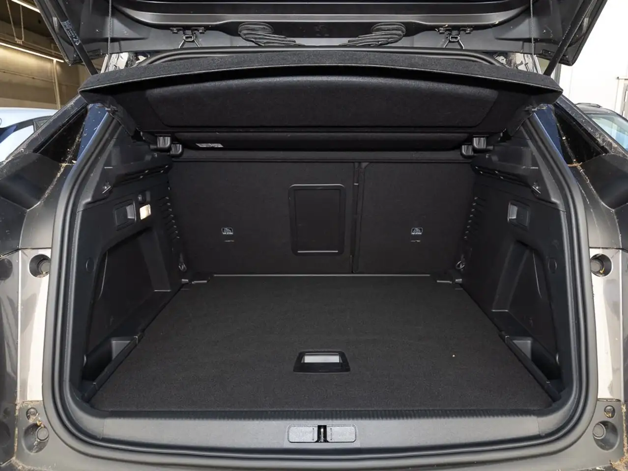Peugeot 3008 GT 136 +NAVI+RFK+L/SHZ+KLI+PDC+TEMPO+ — معرض صور السيارة 13
