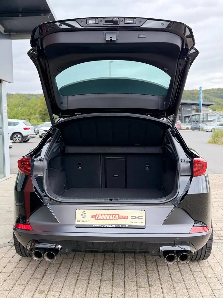 CUPRA Formentor VZ Tribe Edition 4Drive — Vehicle gallery 20
