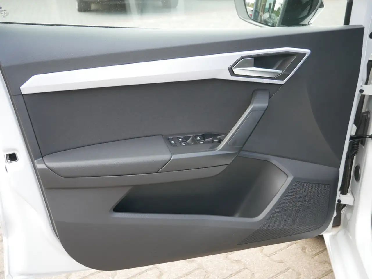 SEAT Ibiza 1.0 TSI FR FACEL. LED 18"-LM VOLL-LED — معرض صور السيارة 20