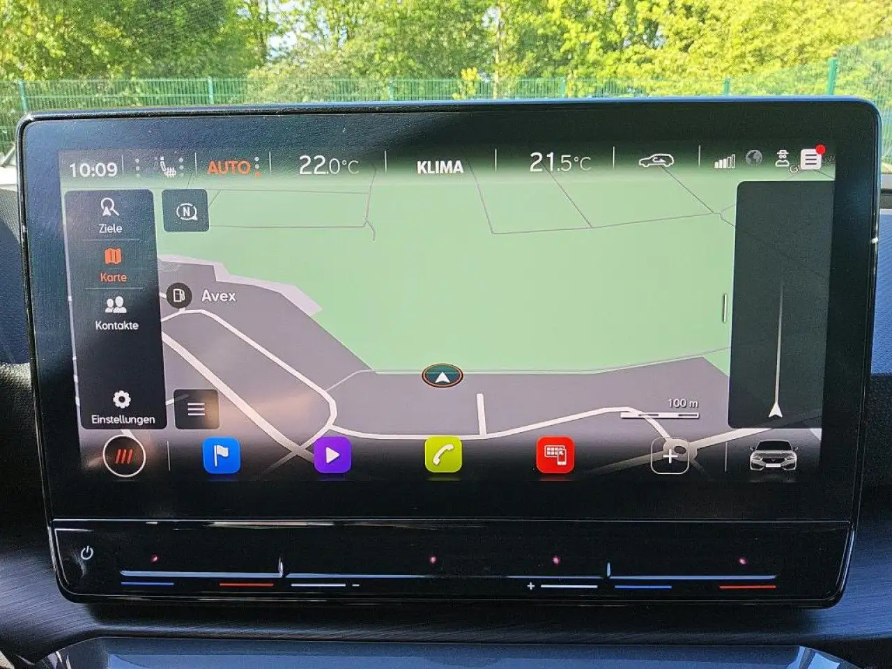 CUPRA Leon VZ 2.0 TSI DSG Kamera BeatsAudio Matrix LED — Vehicle gallery 12