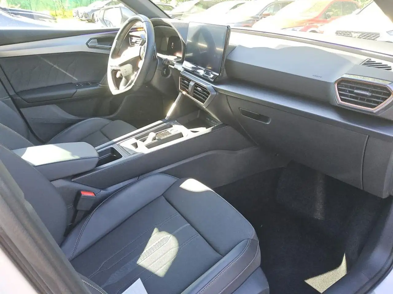 CUPRA Leon VZ 2.0 TSI DSG Kamera BeatsAudio Matrix LED — Vehicle gallery 10