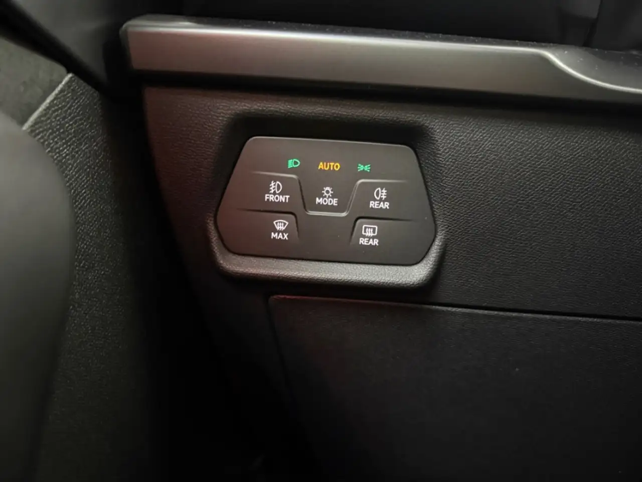 CUPRA Leon ST AUTOMATIK NAV LED PANODACH DIG-DISPLAY KAMERA A — Vehicle gallery 19