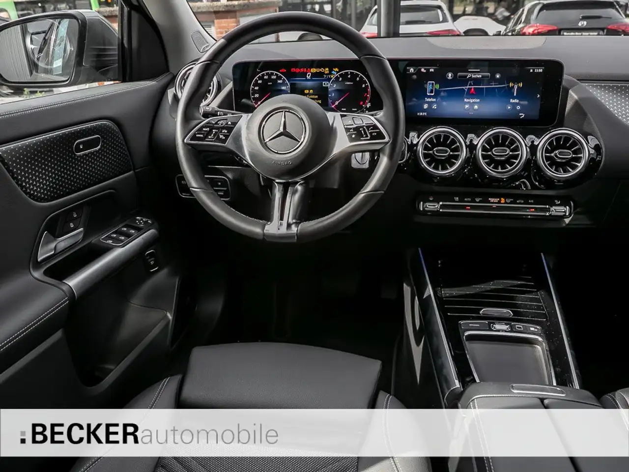 Mercedes-Benz GLA 200 GLA 200 PROGRESSIVE KAMERA BURMESTER KEYLESS GO — Galerie du véhicule 5
