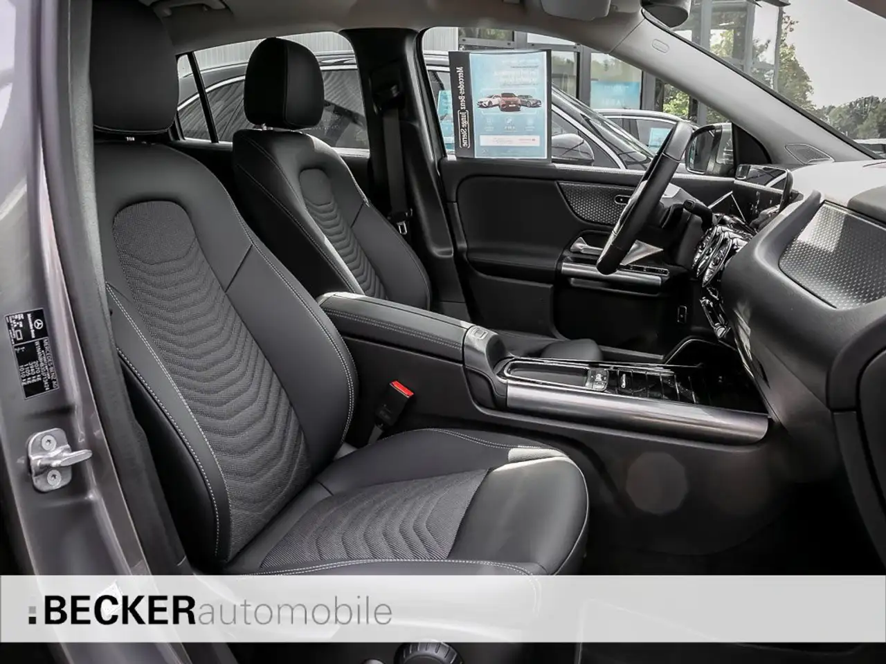 Mercedes-Benz GLA 200 GLA 200 PROGRESSIVE KAMERA BURMESTER KEYLESS GO — Galerie du véhicule 6