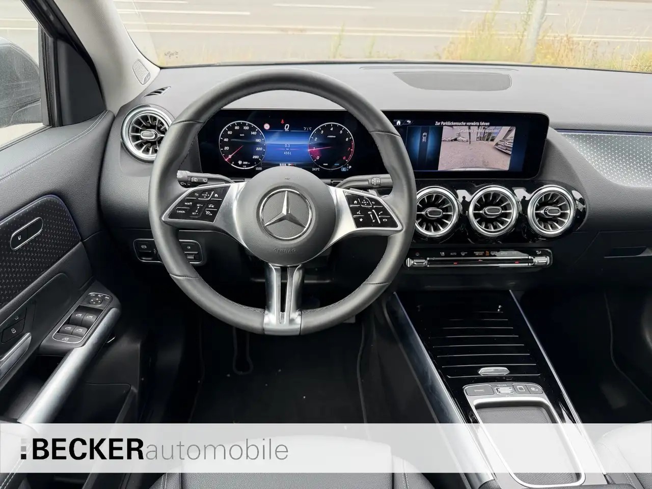 Mercedes-Benz GLA 200 GLA 200 PROGRESSIVE KAMERA BURMESTER KEYLESS GO — Galerie du véhicule 18