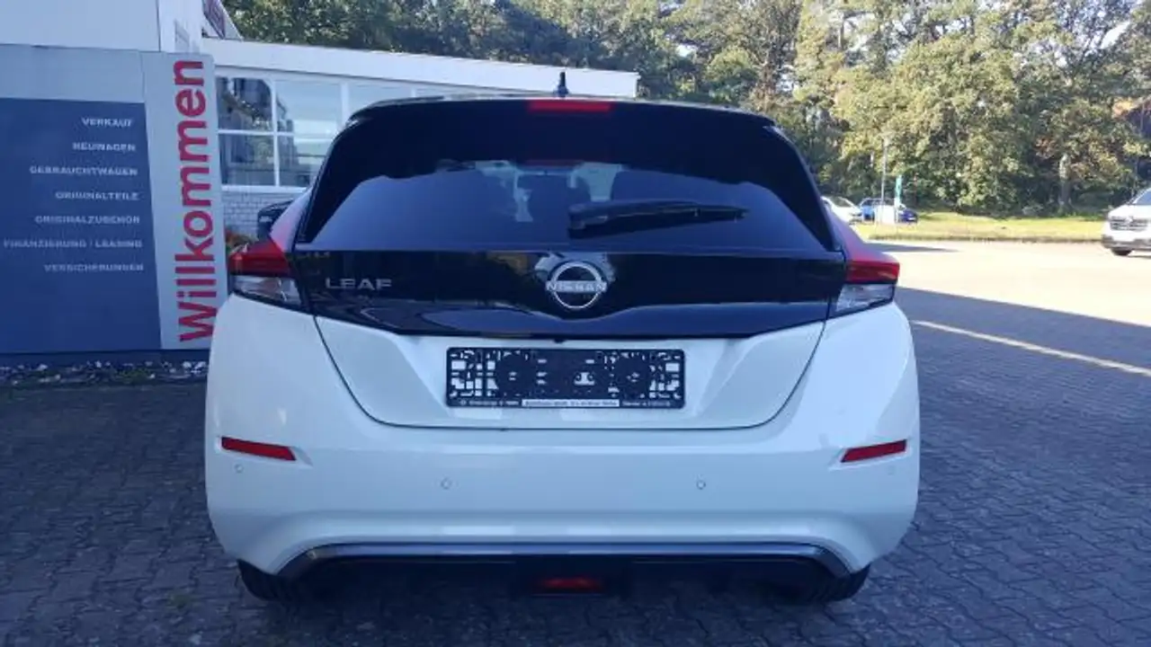 Nissan Leaf N-CONNECTA SHZ NAVI 360° LED 40KWH — Vehicle gallery 6