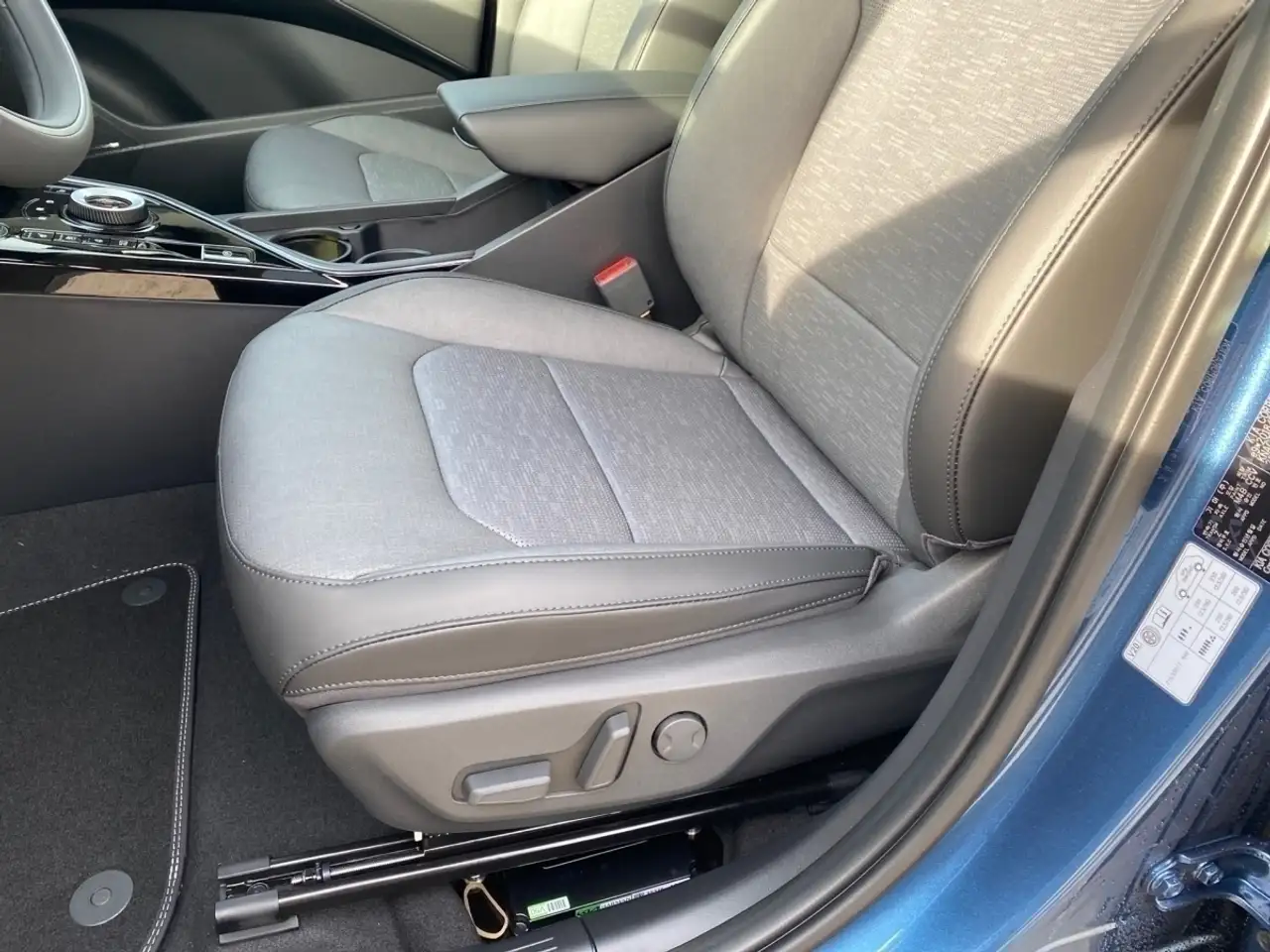 Kia Niro EV Inspiration, DW, TEC, REX Glasdach, Wärmepumpe, — Galería del vehículo 20