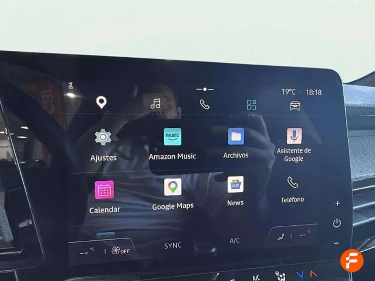 Renault Austral Evolution Mild Hybrid 103kW (140CV) — Vehicle gallery 18