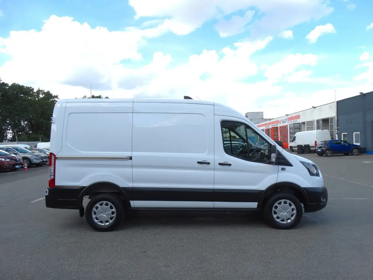 Ford Transit E-Transit 3,5t*L2/H2*Navi*SHZ*StHz*99,5%Batterie — معرض صور السيارة 7