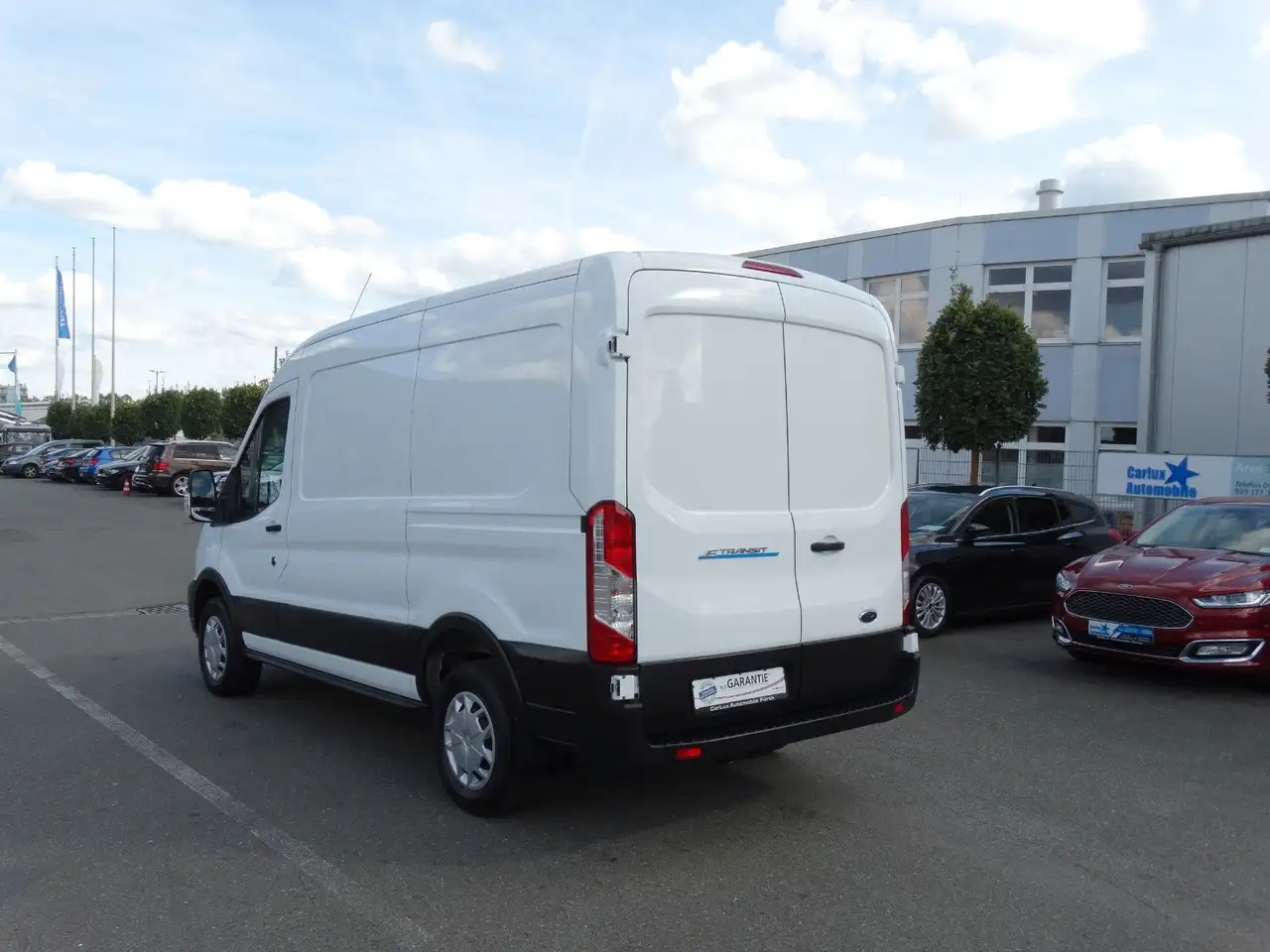 Ford Transit E-Transit 3,5t*L2/H2*Navi*SHZ*StHz*99,5%Batterie — معرض صور السيارة 3