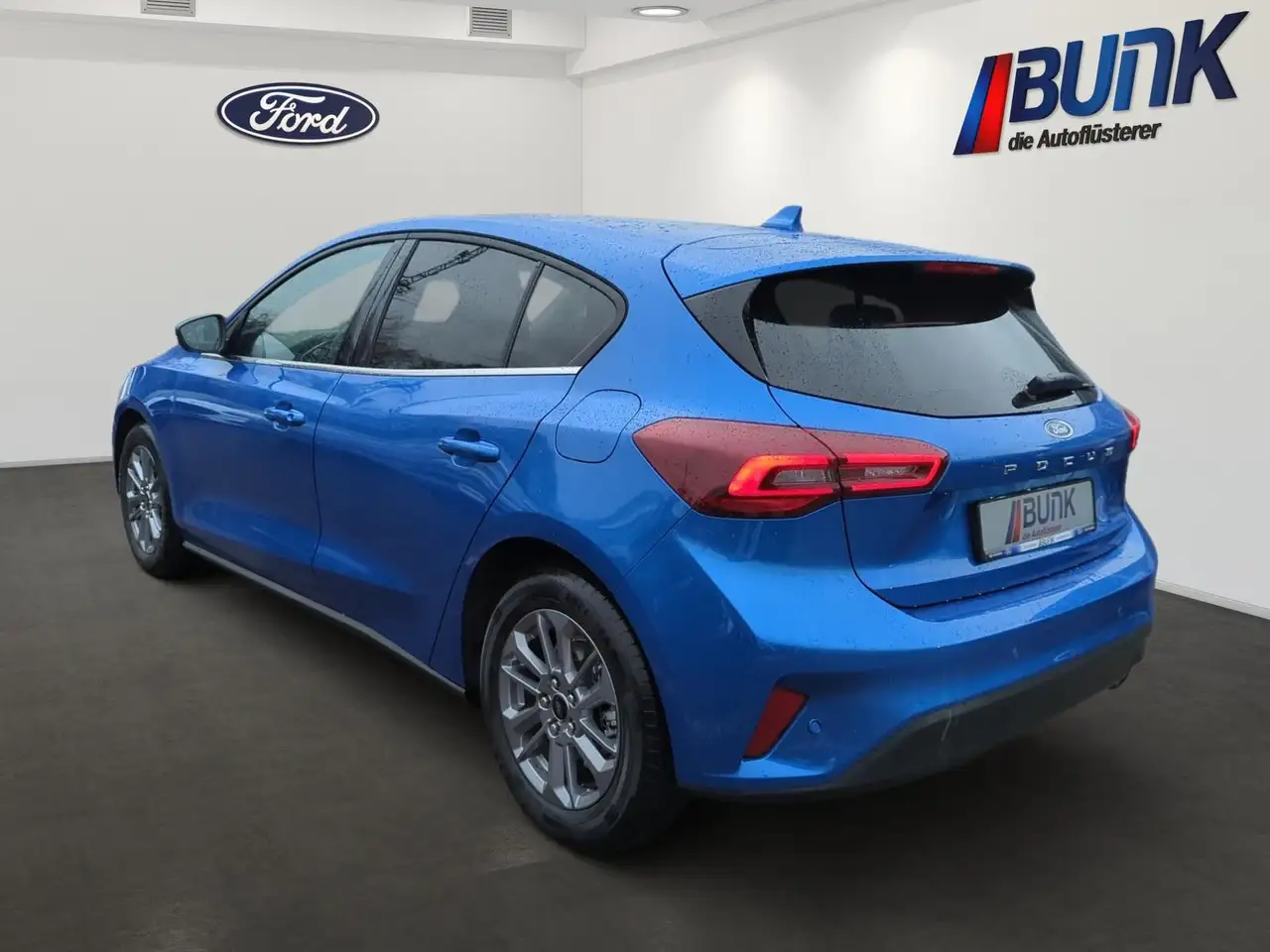 Ford Focus Titanium 1.0L / Fahrassistenz-System / LED — Galería del vehículo 4