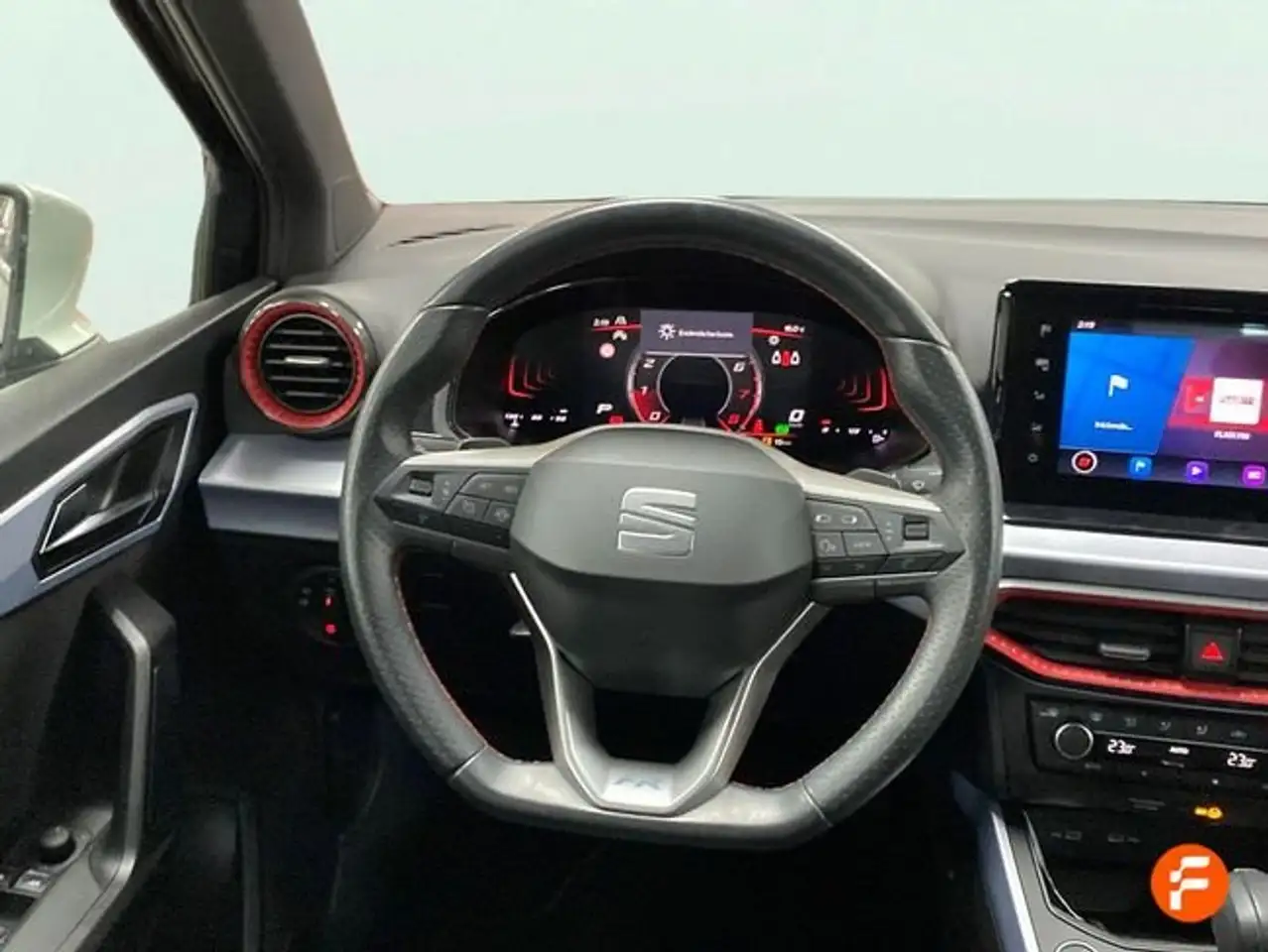 SEAT Arona 1.0 TSI 81kW (110CV) DSG FR XL — معرض صور السيارة 8