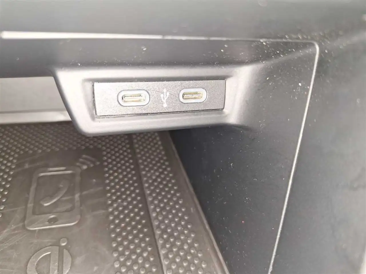 Volkswagen Polo Style 1.0 TSI DSG — معرض صور السيارة 29