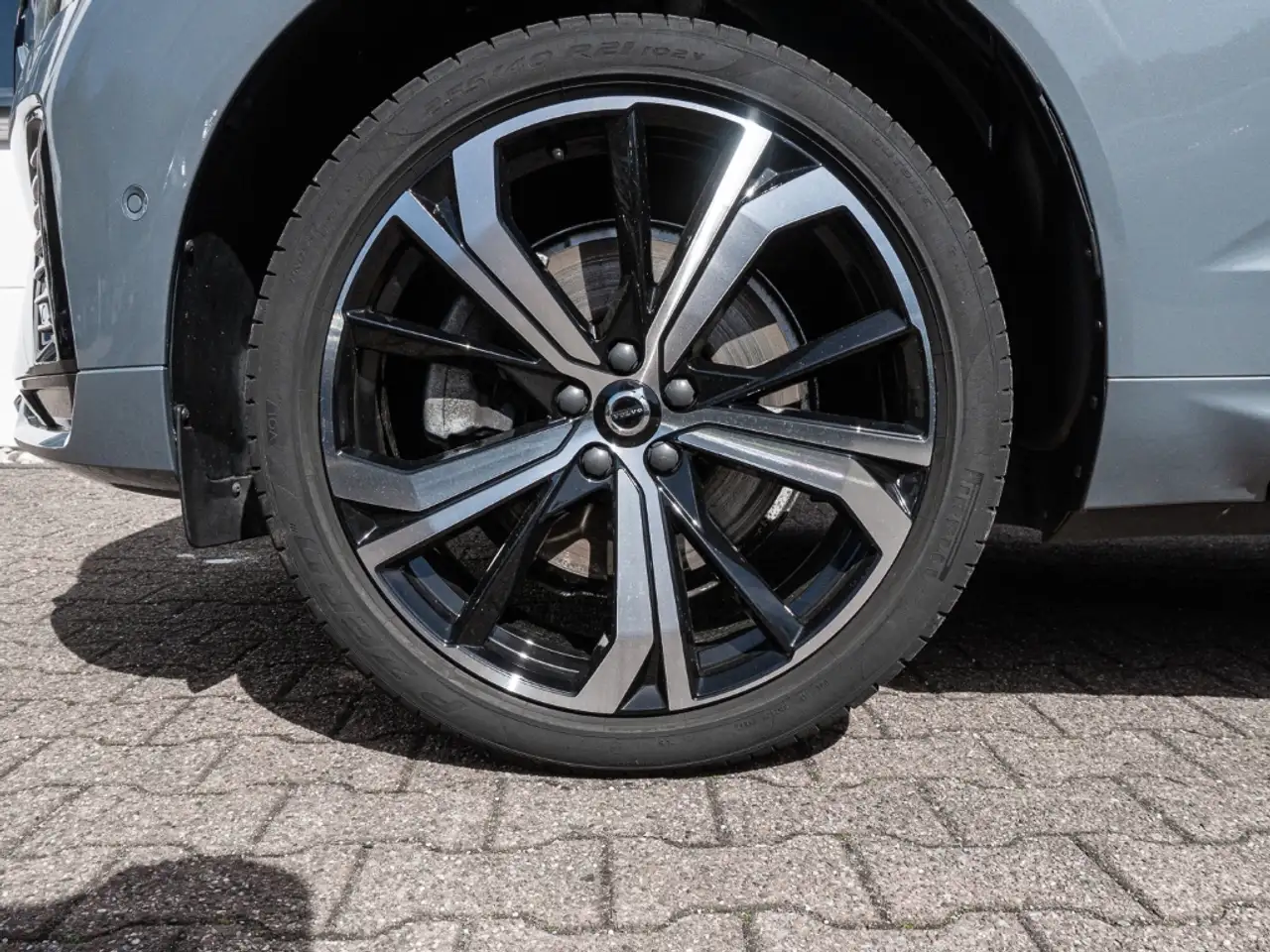 Volvo XC60 Ultimate Dark AWD HUD Digitales Cockpit Memory Sit — Vehicle gallery 6