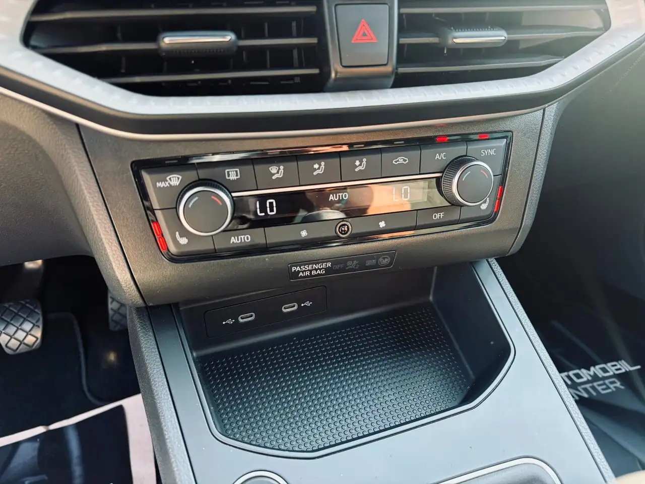 SEAT Ibiza Xcellence+Kamera+Carplay+SHZ+LED+17"+ — Vehicle gallery 17